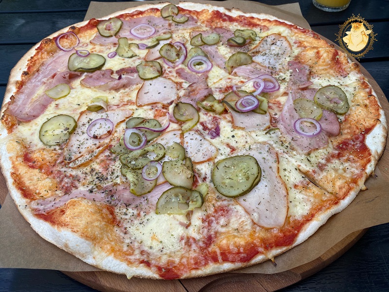 Didelė gardžioji pica -7,50 eur.